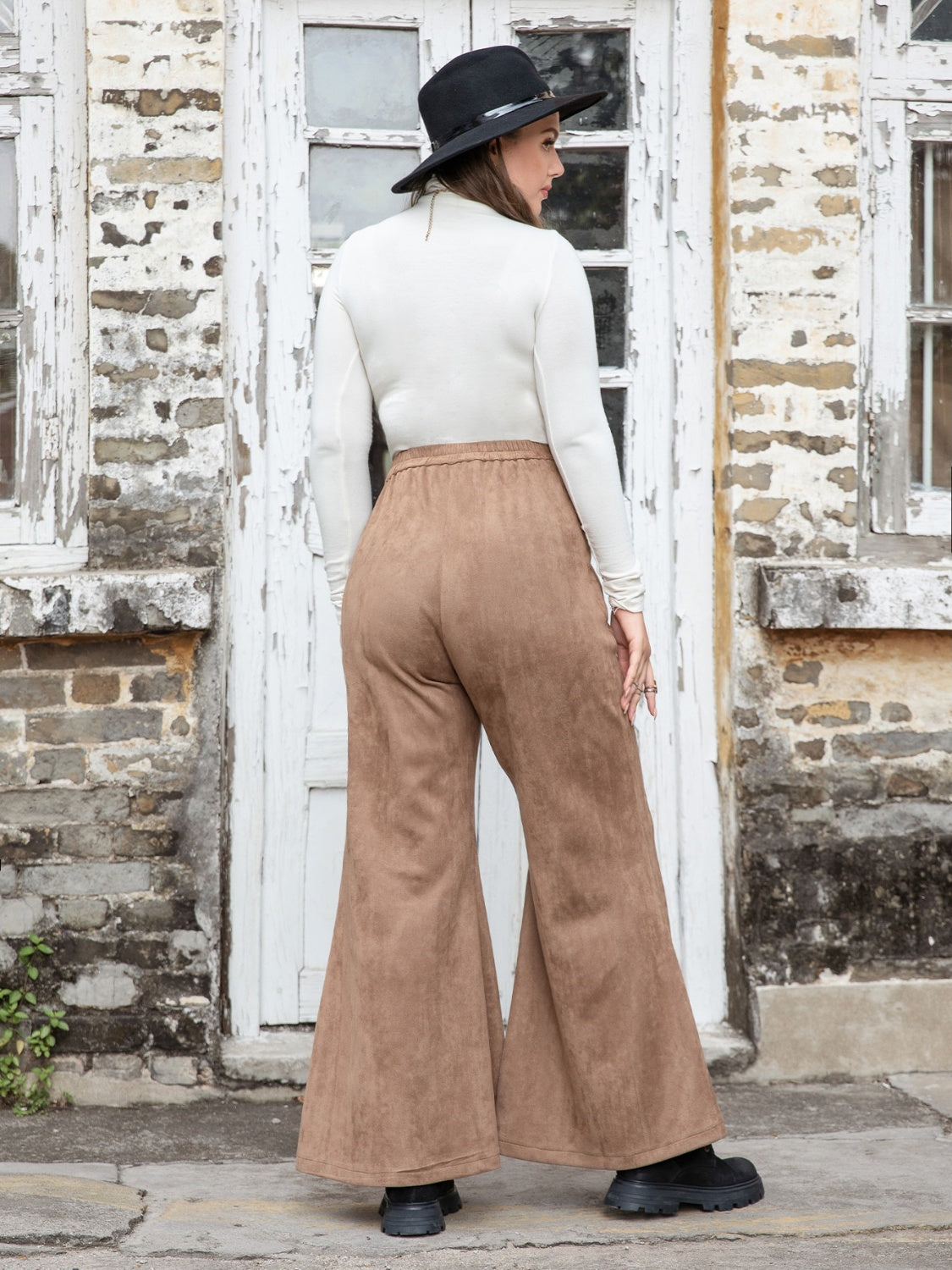 Plus Size Pocketed Flare Pants Trendsi