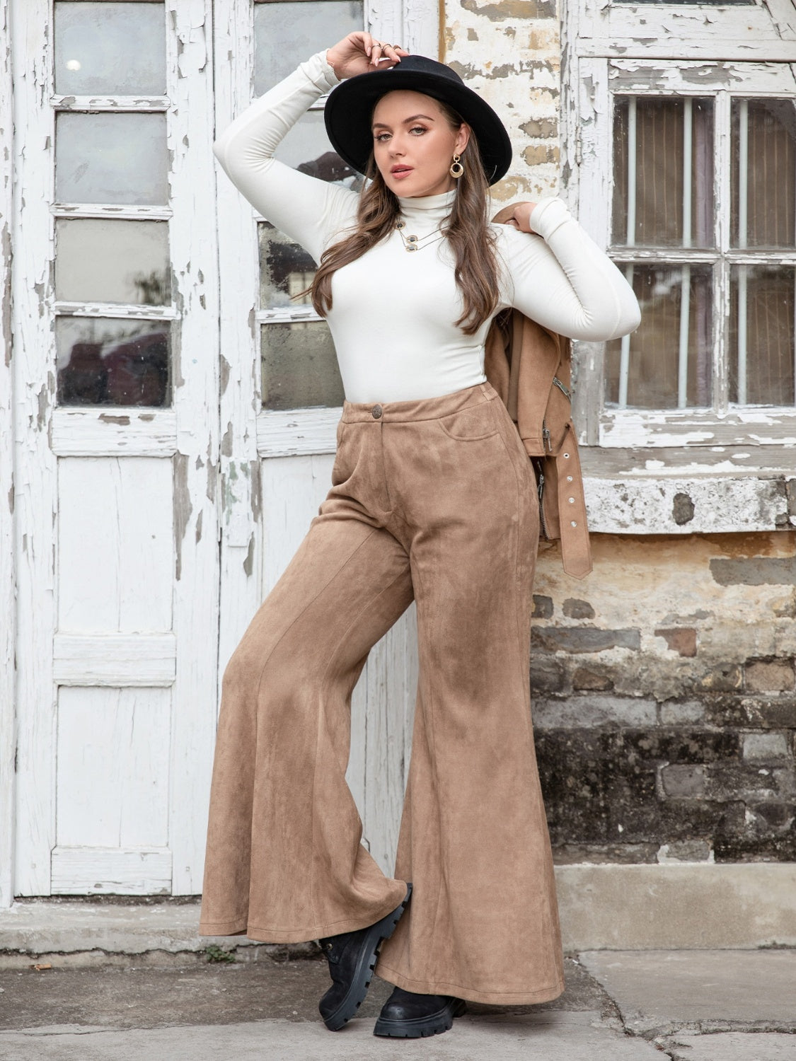 Plus Size Pocketed Flare Pants Trendsi